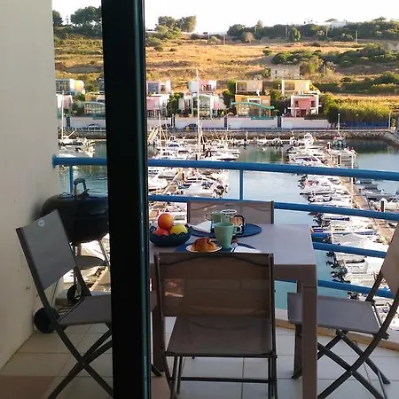 Marina View *